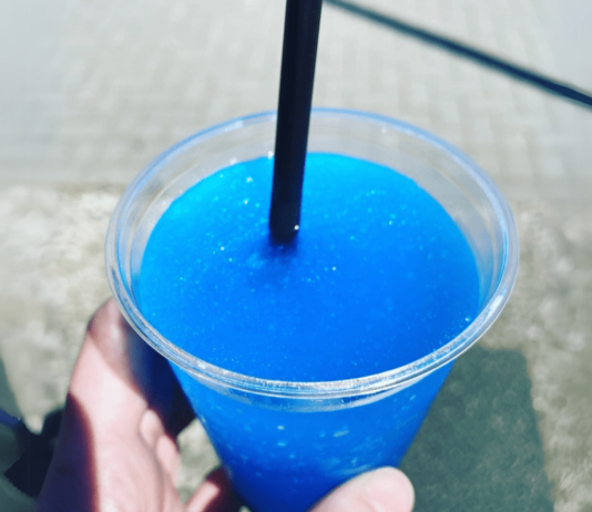 Süß und erfrischend: Leider findet sich viel Glycerin in Slush-Eis.